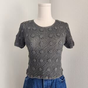 Vintage 90s Gray Floral Crochet Knit Short Sleeve Top Crew Neck Tandem XS